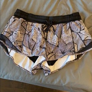 Size 8 lululemon shorts
